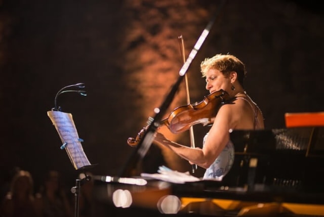 Evgenia Epshtein i ansambl violinista KINOR